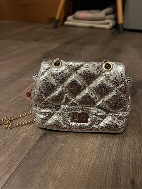 Nwt Chloe k girls Metallic Silver Quilted Chain Shoulder Bag